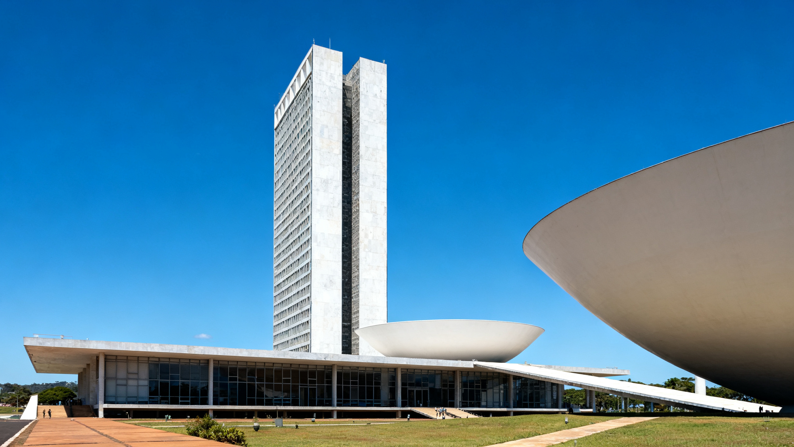 Edifícios do governo federal em Brasília representando o emissor soberano